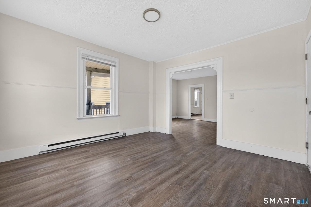 27 Beacon St #3 - Photo 3 of 20
