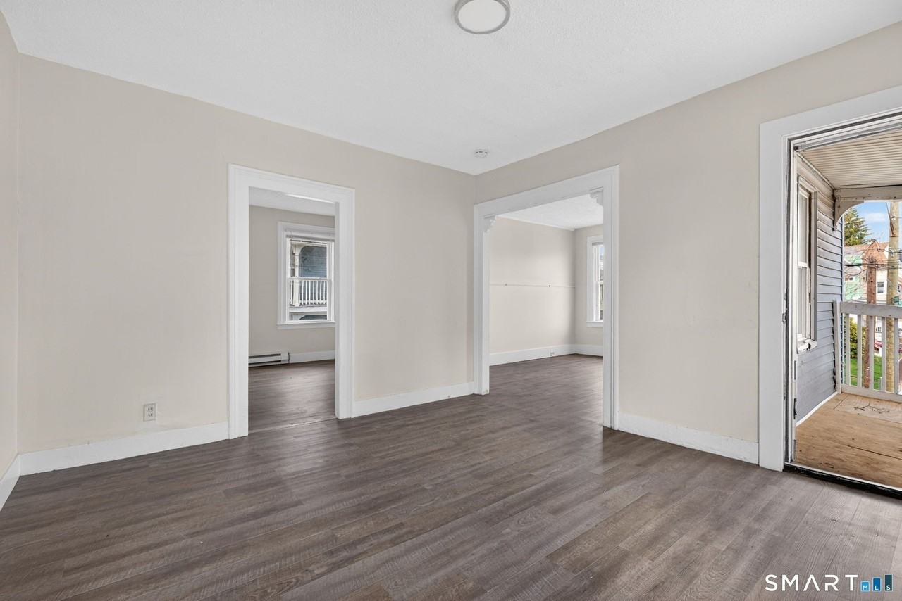 27 Beacon St #3 - Photo 6 of 20