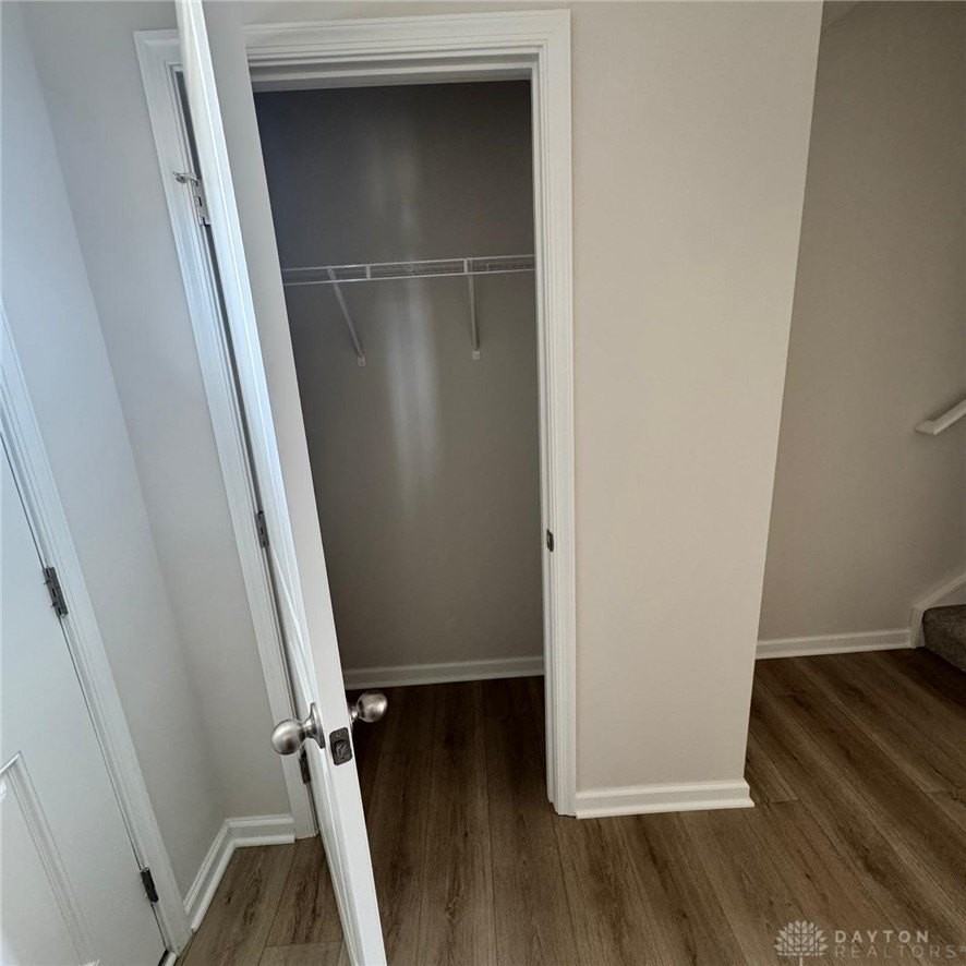 4034 Hemlock Ct - Photo 4 of 44