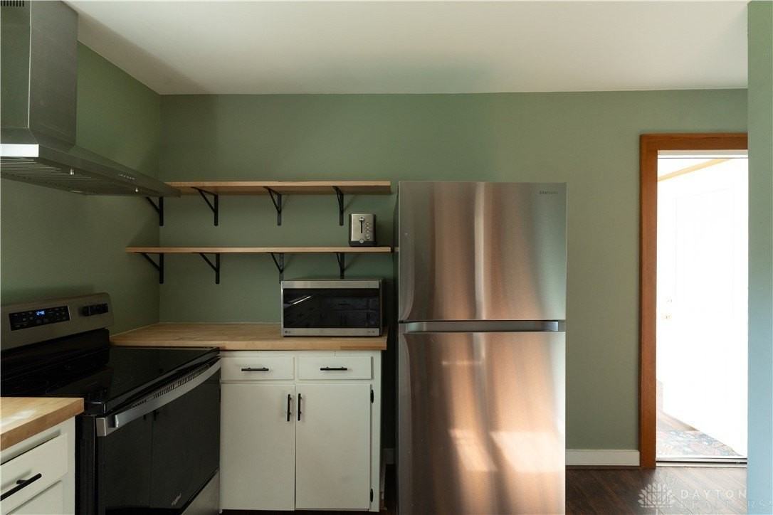 1328 Hanes Rd - Photo 7 of 29