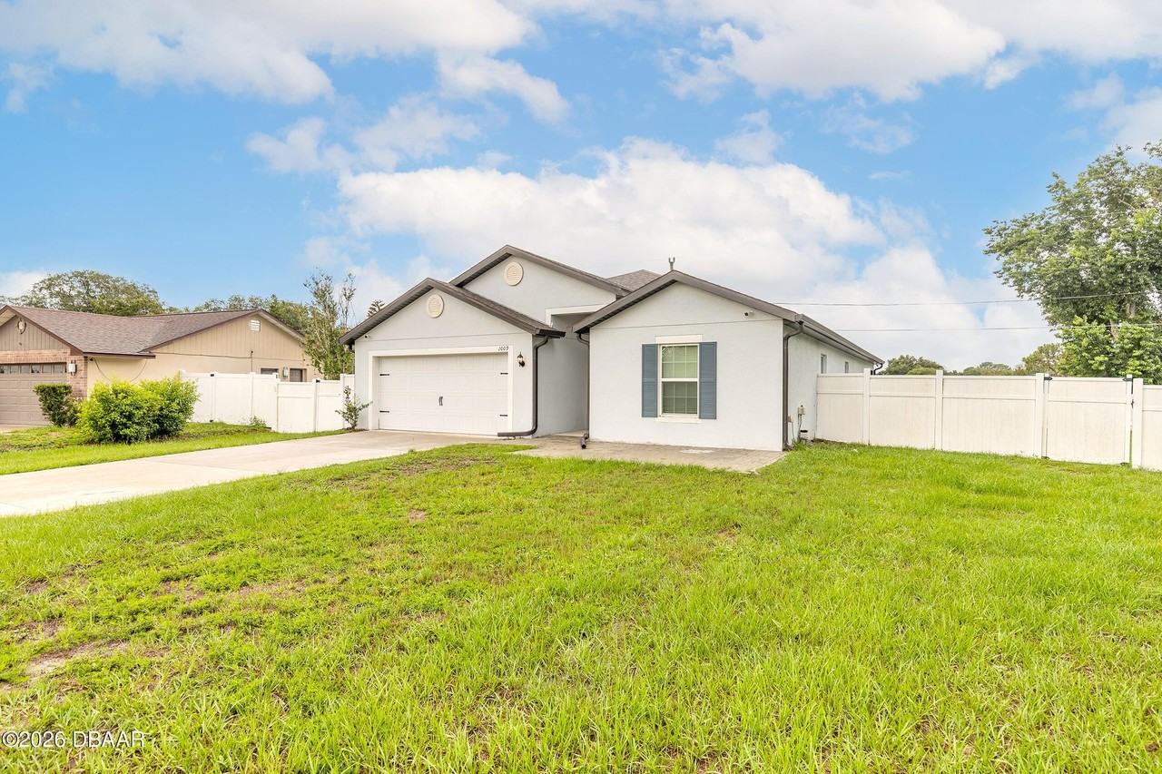 1009 Rosetta Dr - Photo 3 of 35