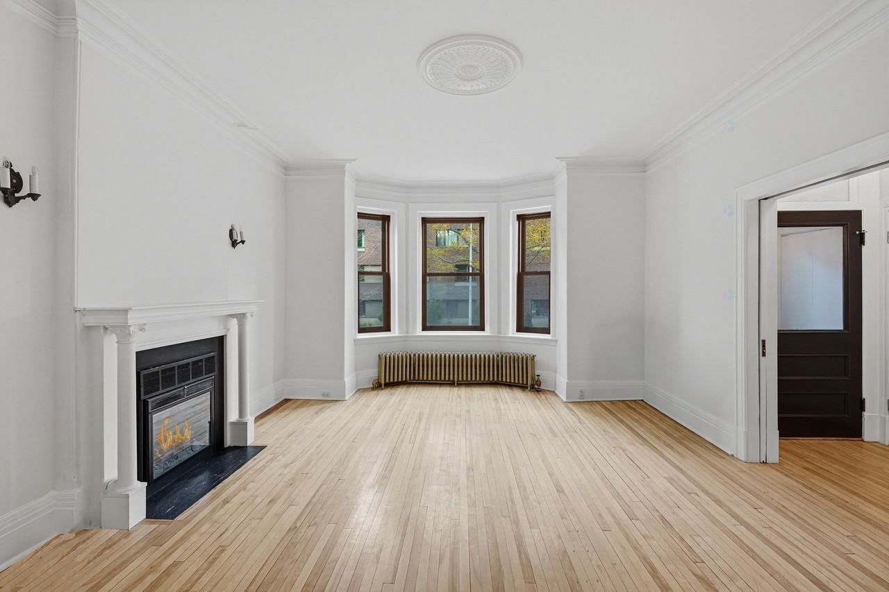 380 Av Lansdowne - Photo 4 of 32