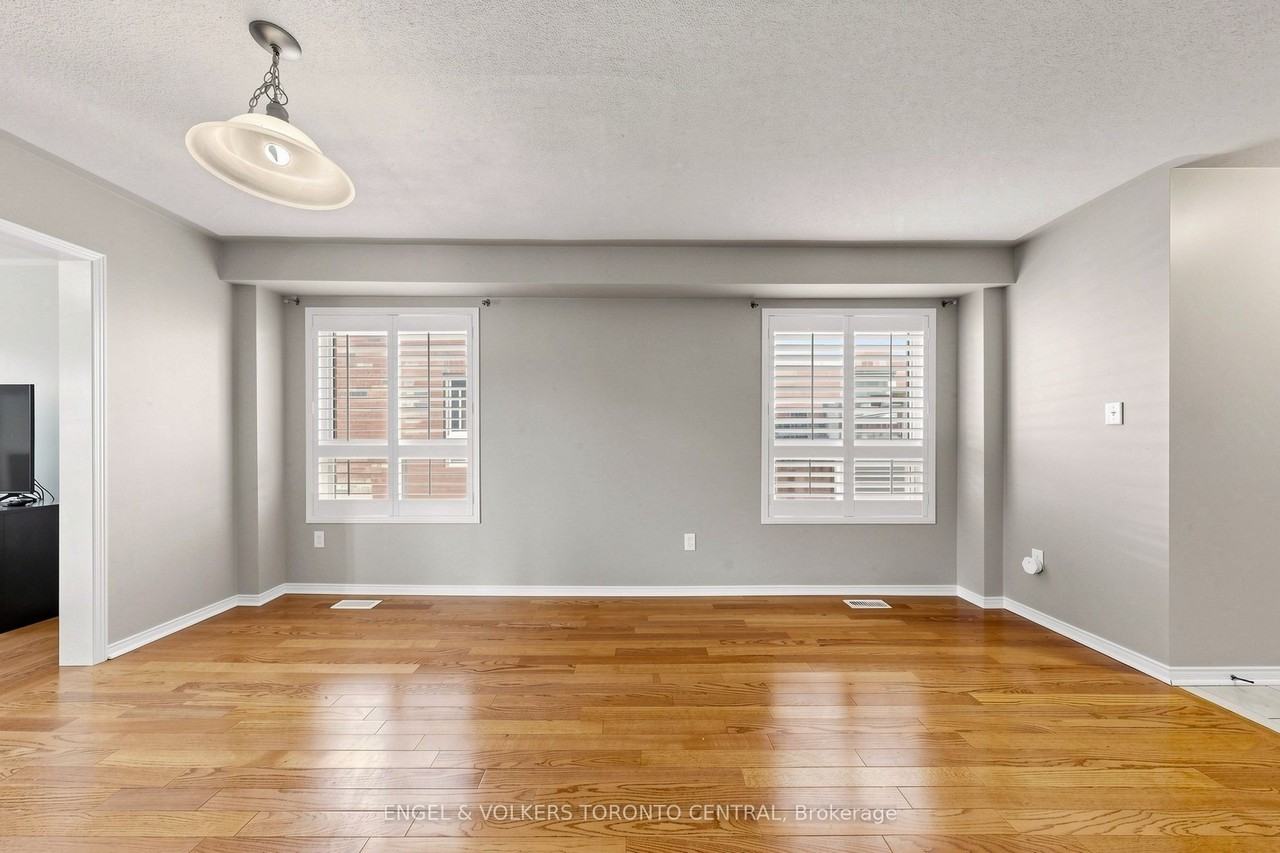 1628 Pennel Dr - Photo 5 of 37