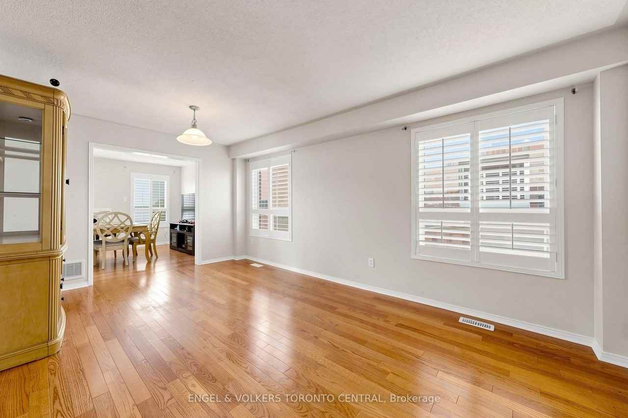 1628 Pennel Dr - Photo 6 of 37