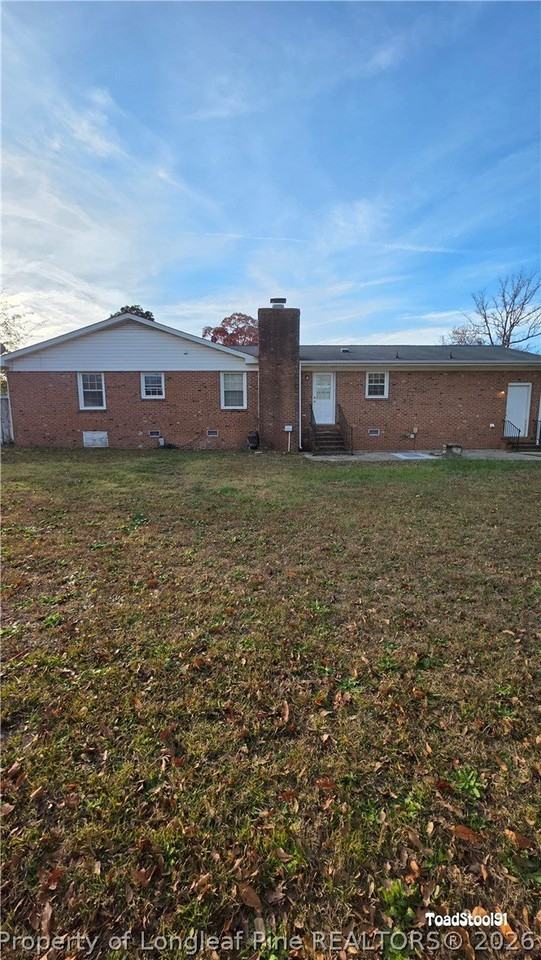 3023 Rouse Dr - Photo 2 of 12