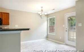 377 Roanoke Dr - Photo 5 of 23