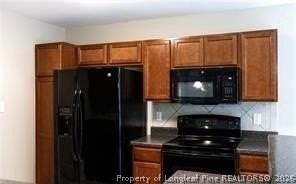 377 Roanoke Dr - Photo 7 of 23