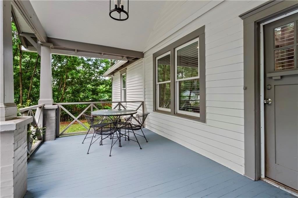 285 Henry St Se - Photo 4 of 21