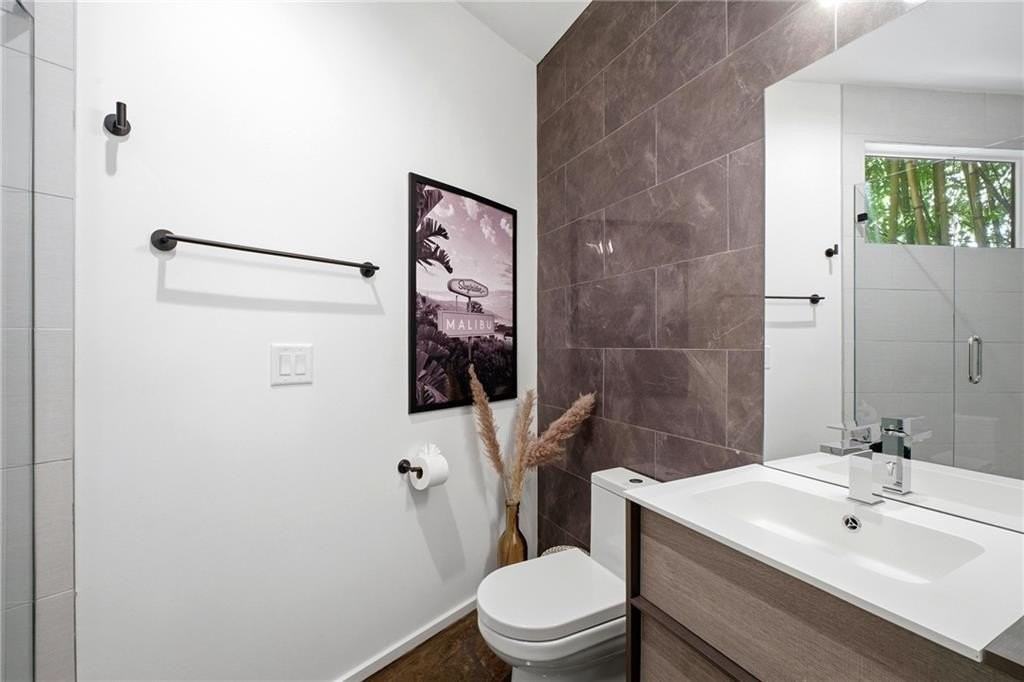 715 Ralph Mcgill Blvd Ne - Photo 7 of 40