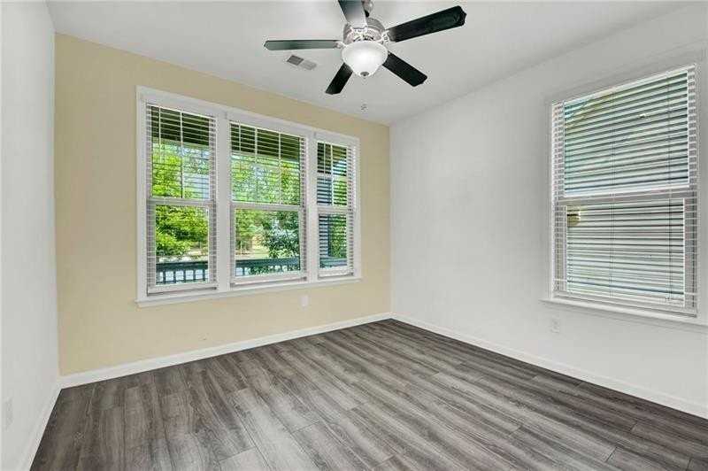 4795 Bellehurst Ln - Photo 4 of 41