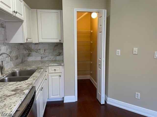17563 Cherry Ridge Ln - Photo 3 of 19