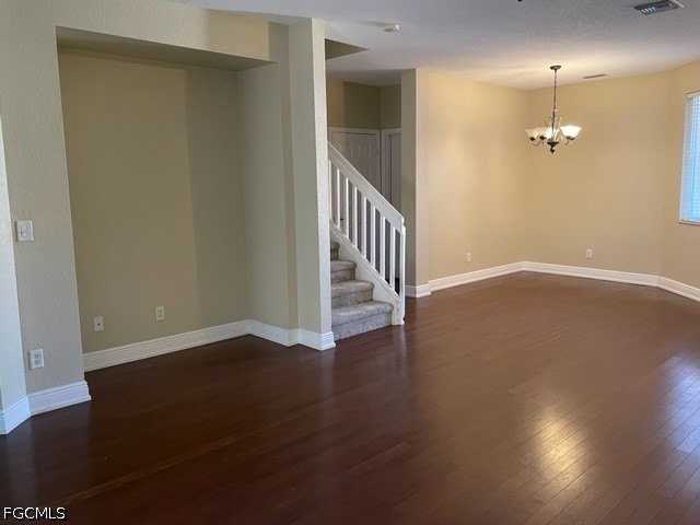 17563 Cherry Ridge Ln - Photo 6 of 19