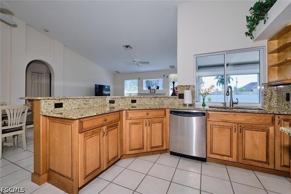 5507 Sw 14th Pl - Photo 6 of 21