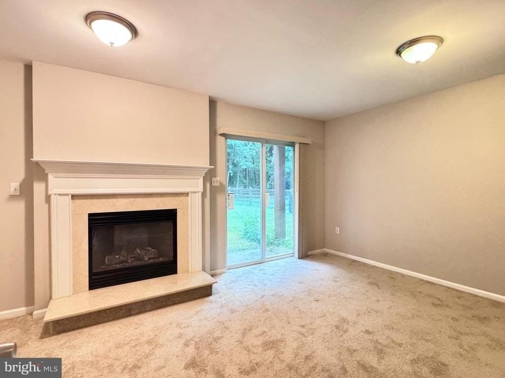 354 N Barrington Ct - Photo 3 of 20
