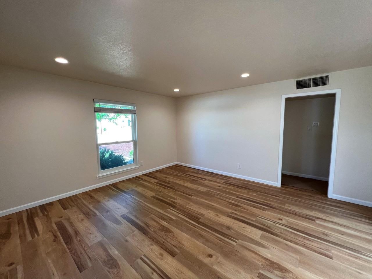 4328 Magnolia Dr Ne - Photo 4 of 27