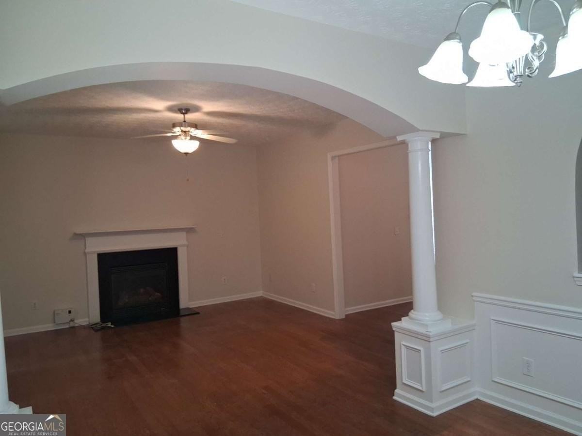 7068 Littlebrook Way - Photo 4 of 21