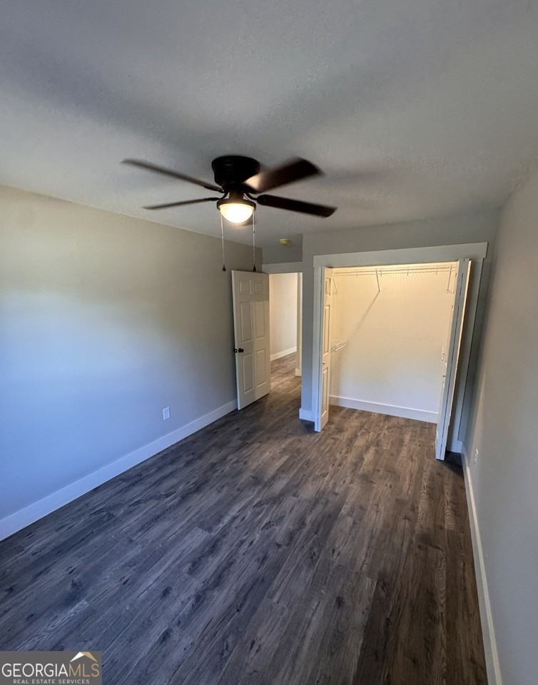 210 Maret St - Photo 6 of 16