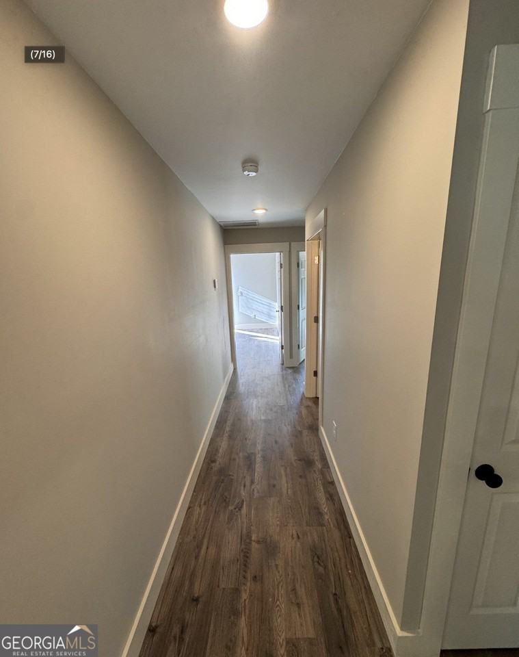 210 Maret St - Photo 7 of 16