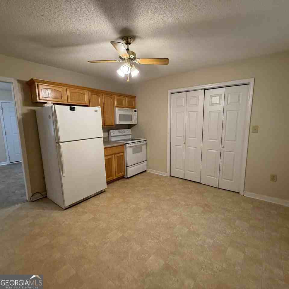 1207 Edna Pl - Photo 5 of 6