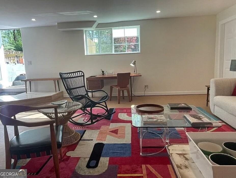 2511 Clairmont Rd Ne - Photo 2 of 20