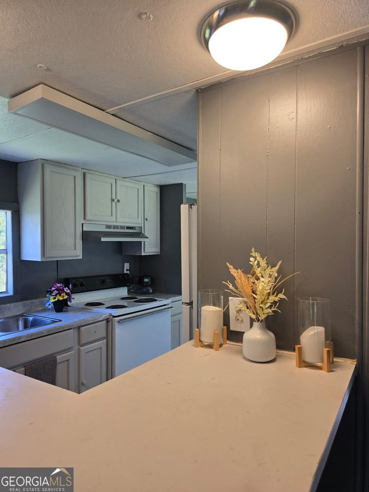 171 Bowen Rd #B - Photo 2 of 5