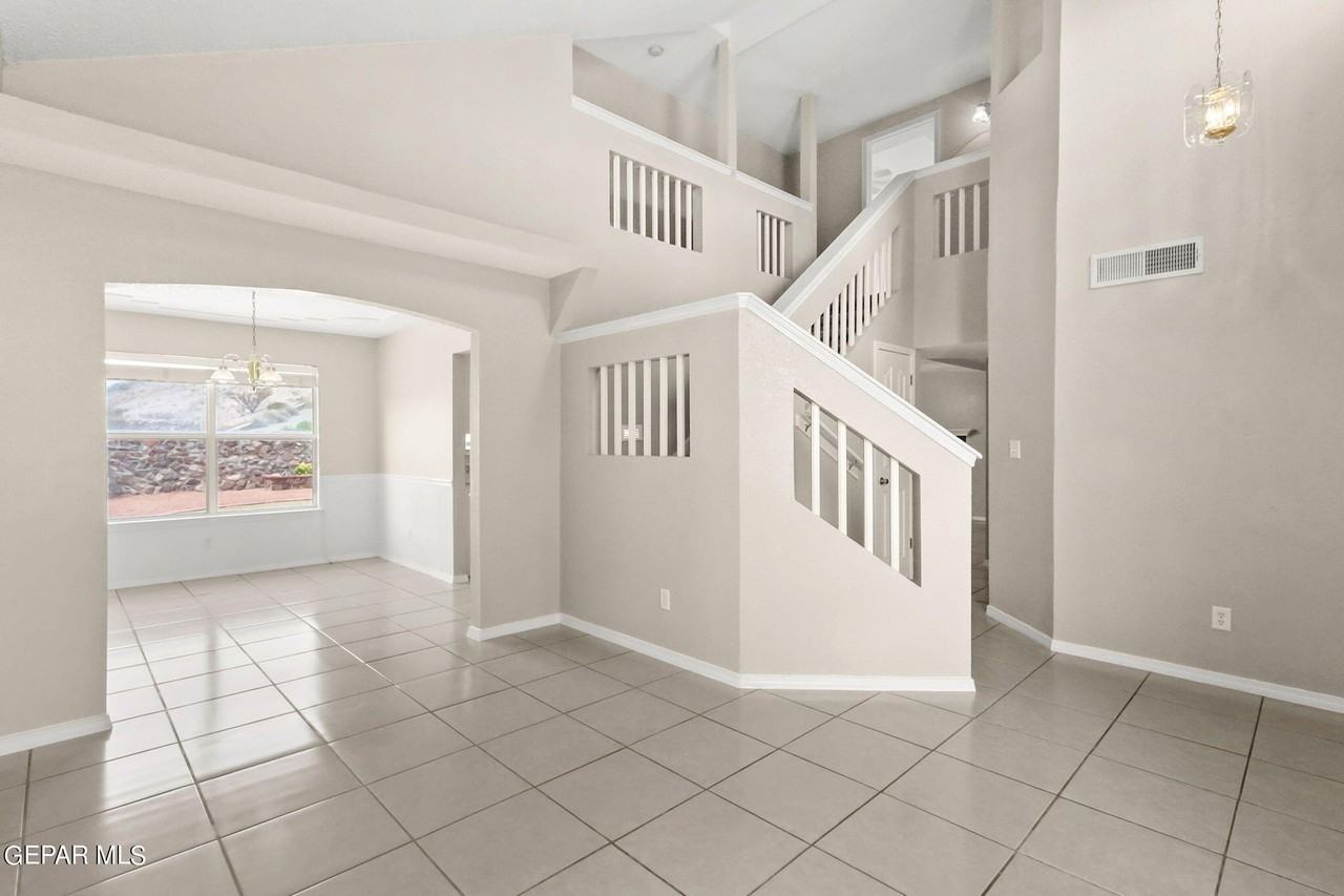 6763 Dakota Ridge Dr - Photo 5 of 30