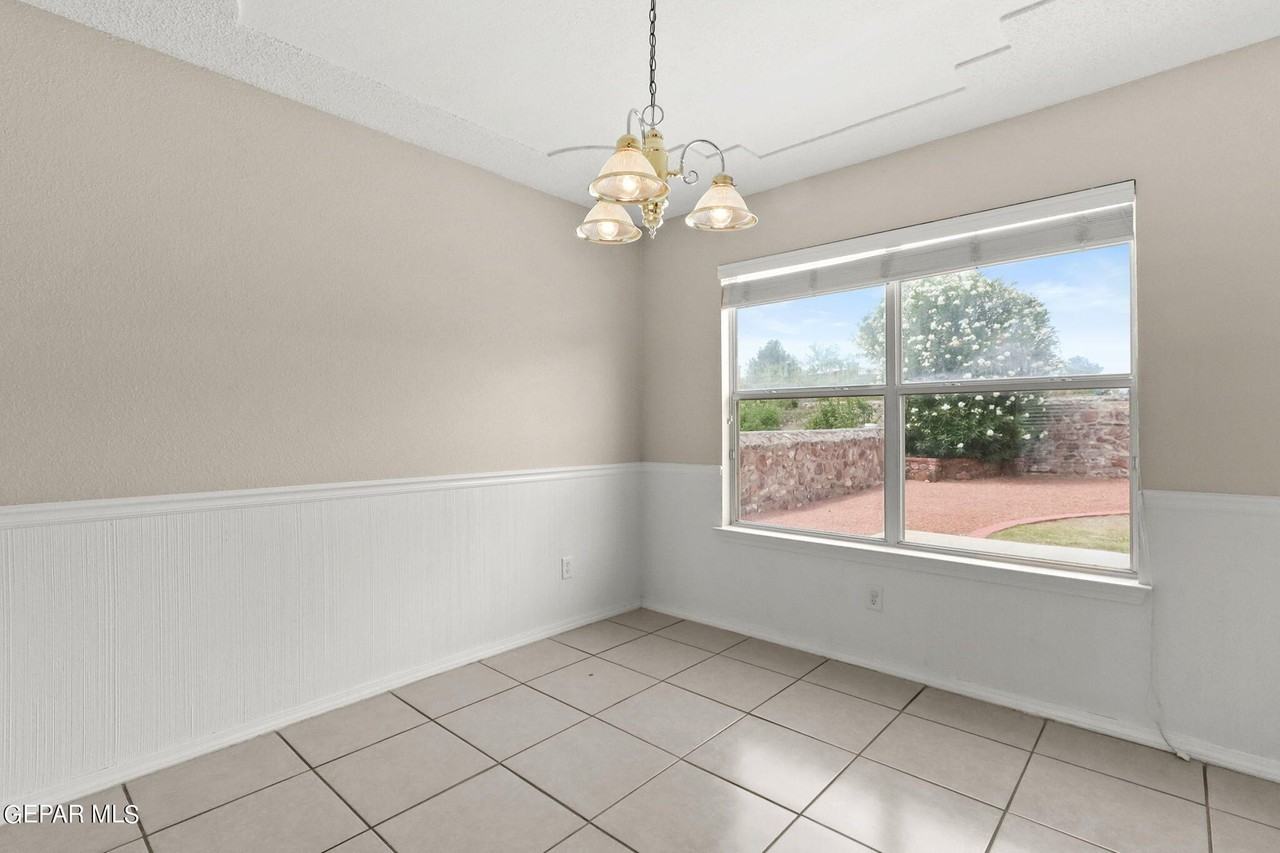 6763 Dakota Ridge Dr - Photo 7 of 30