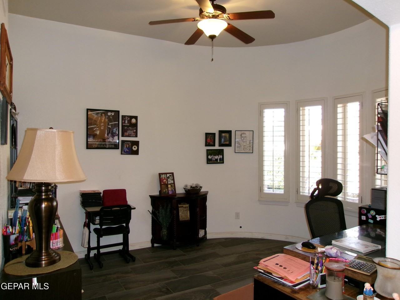 5833 Angel St - Photo 4 of 41
