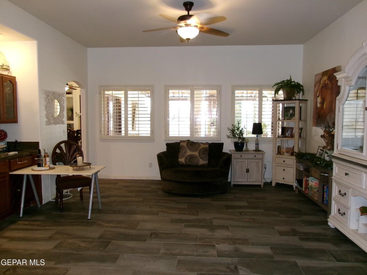 5833 Angel St - Photo 5 of 41