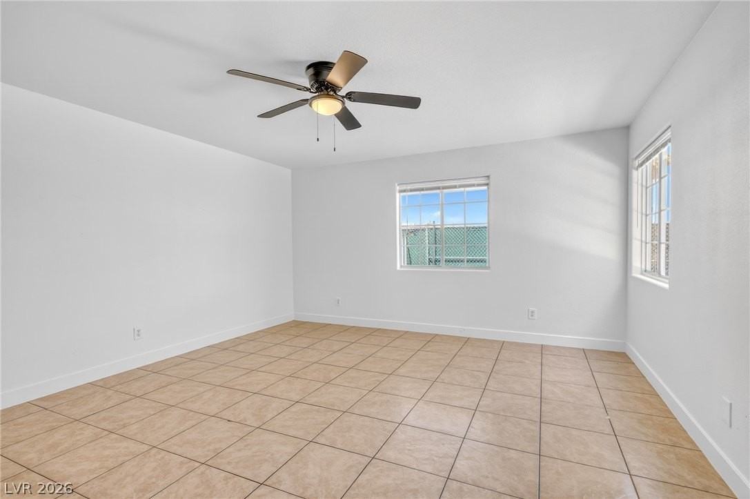 3021 Aloha Ave - Photo 6 of 25