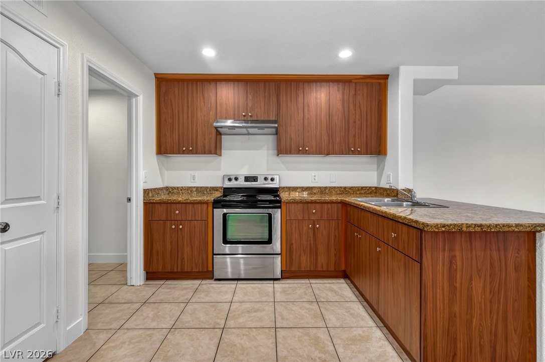 3021 Aloha Ave - Photo 7 of 25