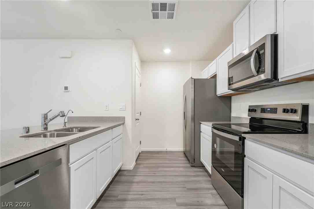4826 Wine Ridge Ave - Photo 7 of 20