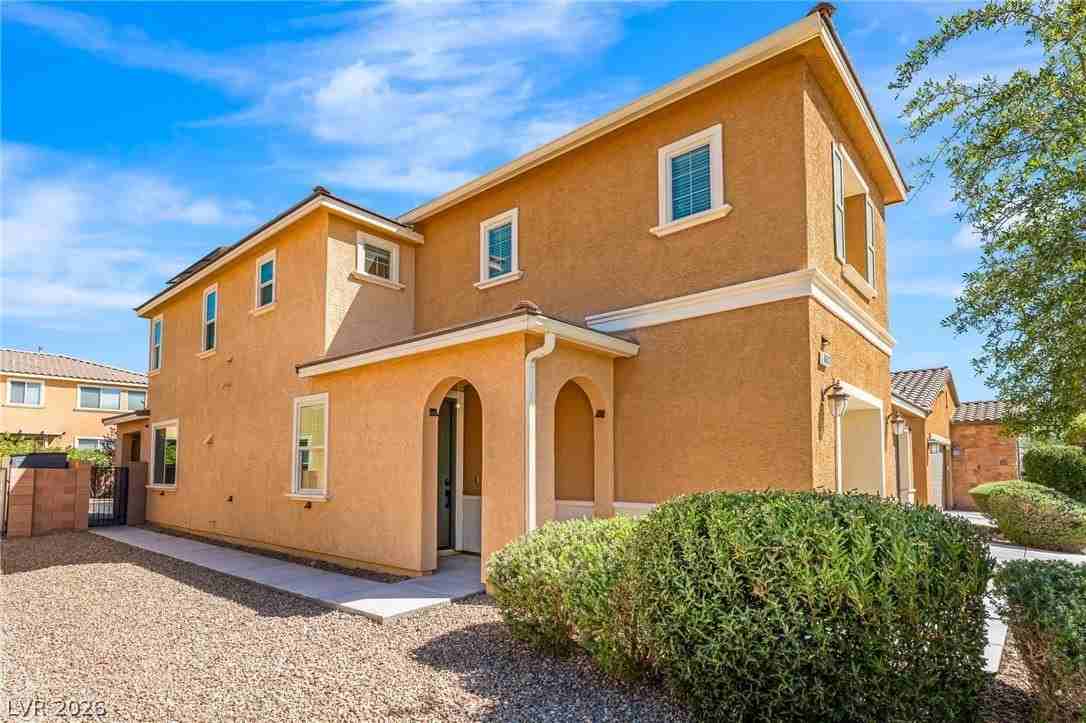 6613 Dome Rock St - Photo 4 of 45