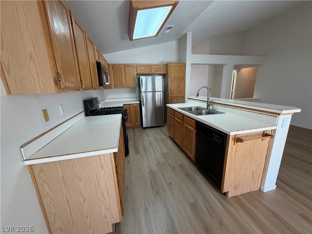 1328 Maplegrove Cir - Photo 6 of 41