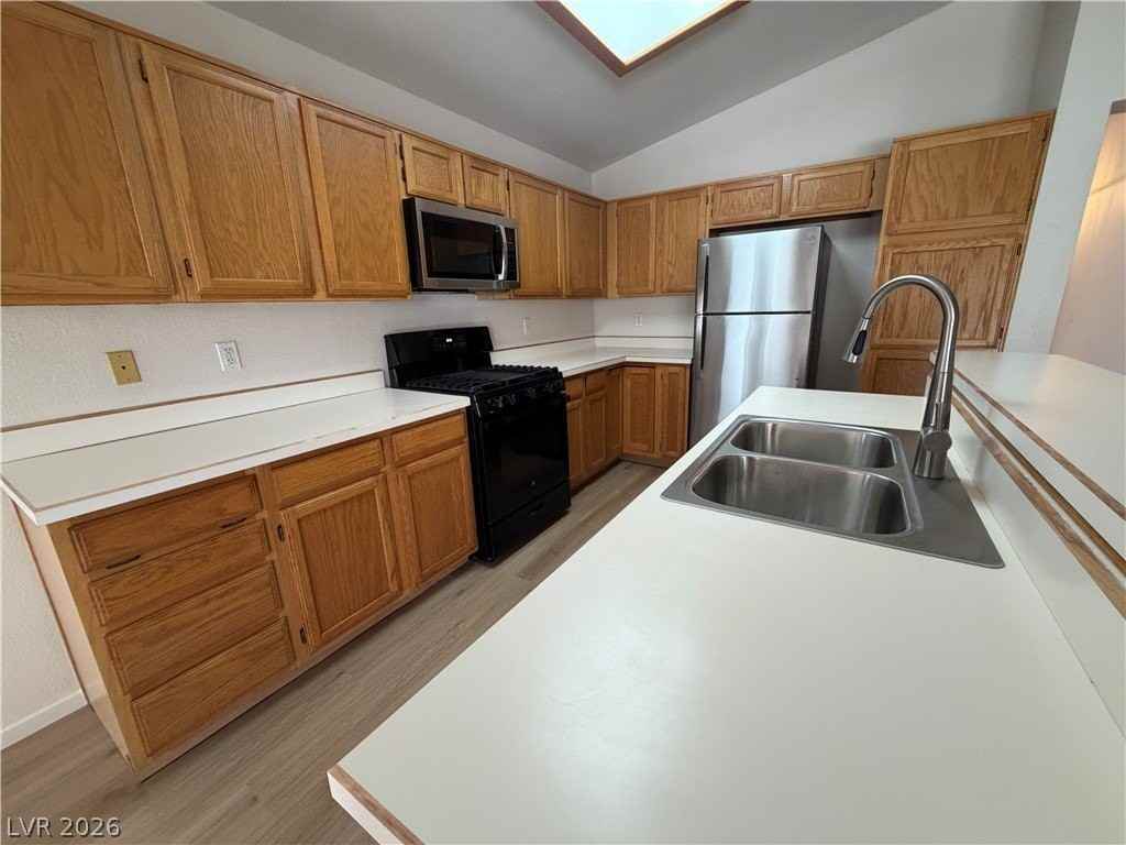 1328 Maplegrove Cir - Photo 7 of 41