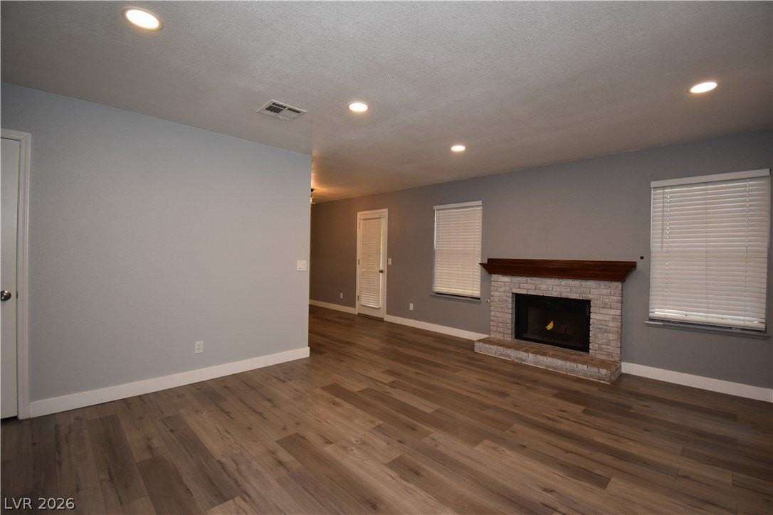 5576 W Rochelle Ave #23C - Photo 2 of 15