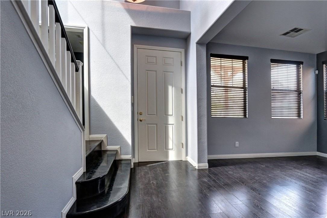10471 Foggy Glen Ave - Photo 3 of 24