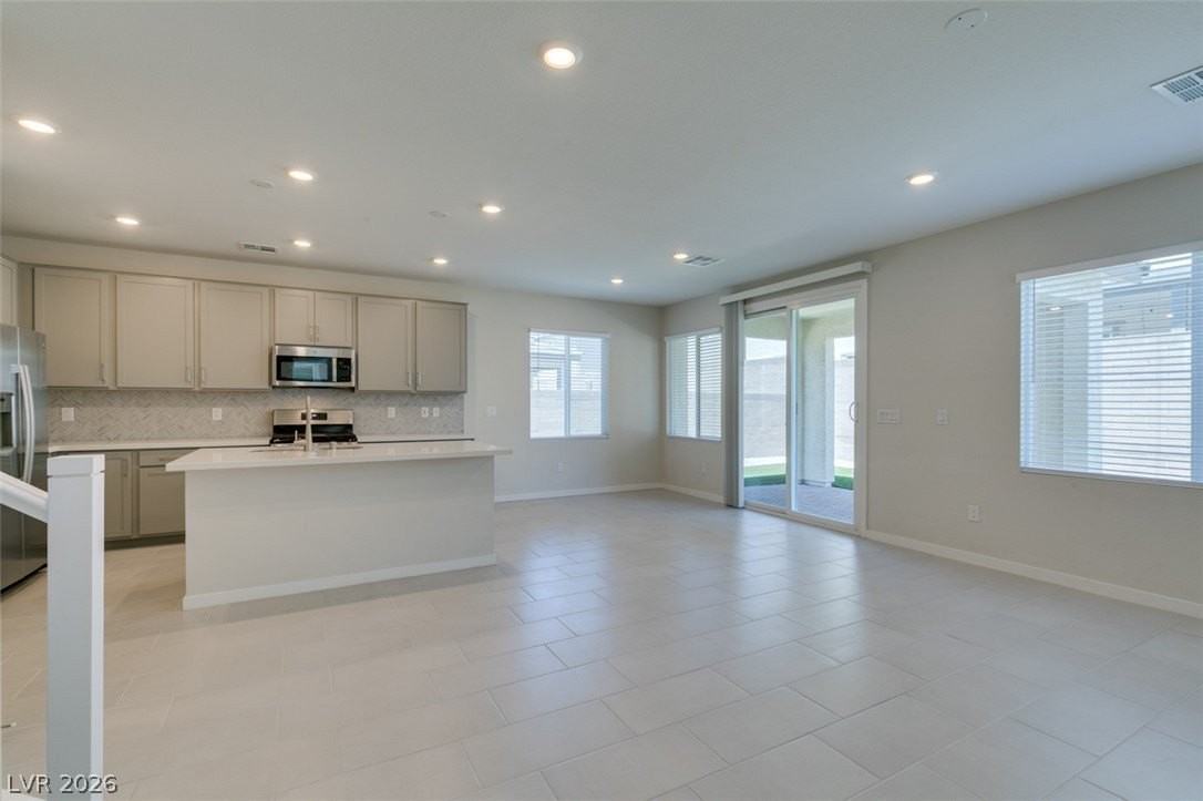 2878 Roaming Palmer Rd - Photo 4 of 43