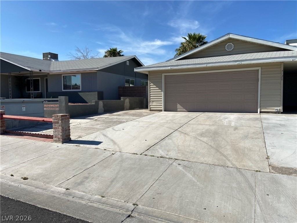 7128 Alta Dr - Photo 3 of 17