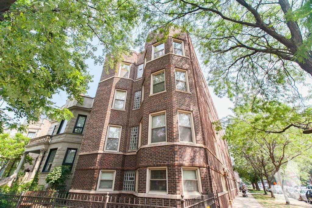 1212 W Waveland Ave