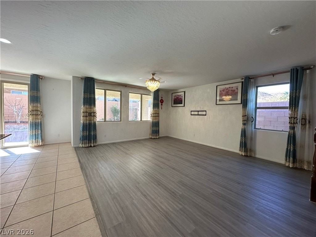 9325 Goldenbush Ct - Photo 4 of 35