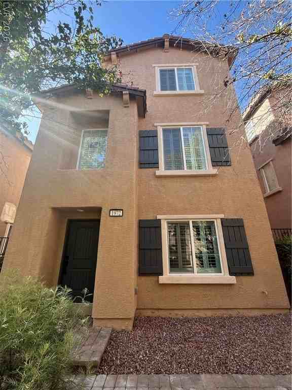 1972 Hollywell St - Photo 2 of 32