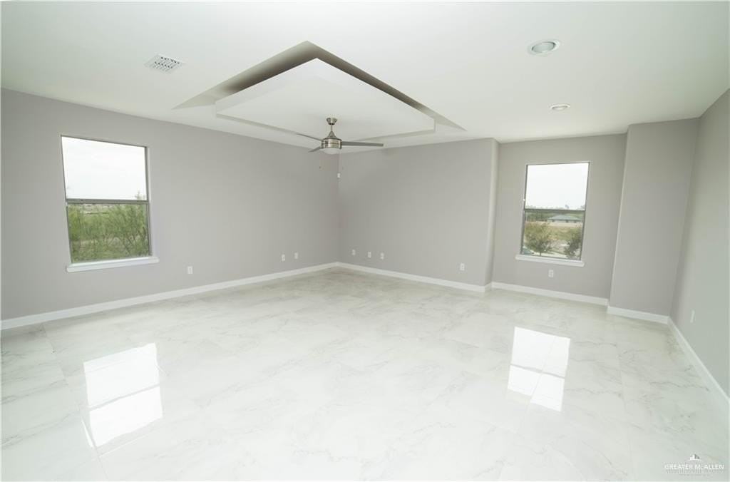 3013 S L St #D - Photo 6 of 11
