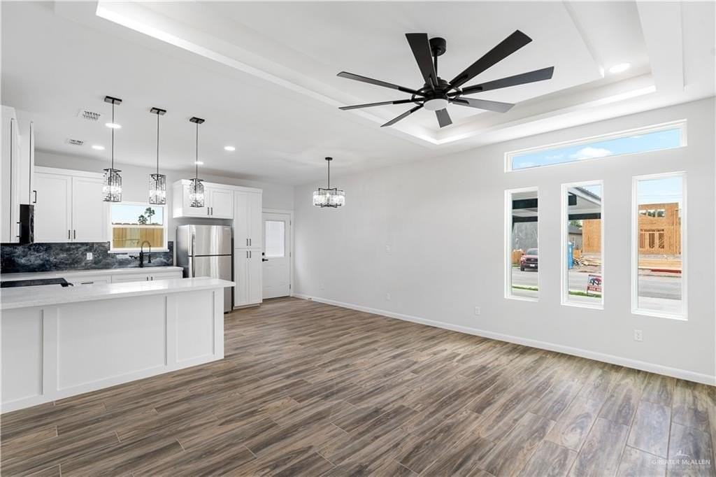 1300 Rosewood Lane #1 - Photo 4 of 18