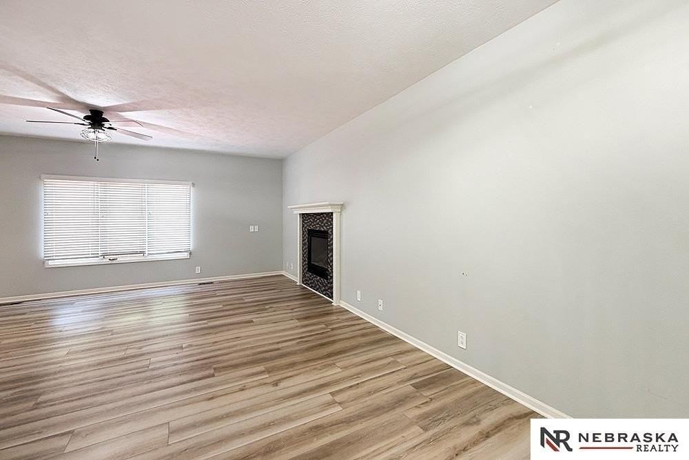8123 S 104th St - Photo 6 of 50