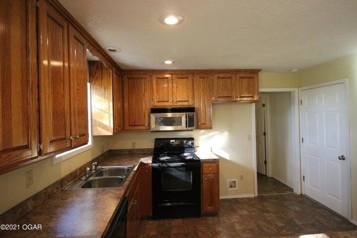 506 S Jefferson St #B - Photo 3 of 11