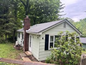 4 Village Pl - Photo 1 of 1