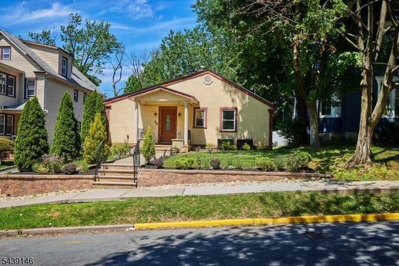 75 3rd St - Photo 2 of 28