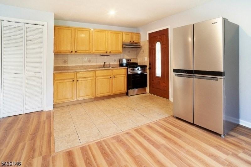 75 3rd St - Photo 7 of 28