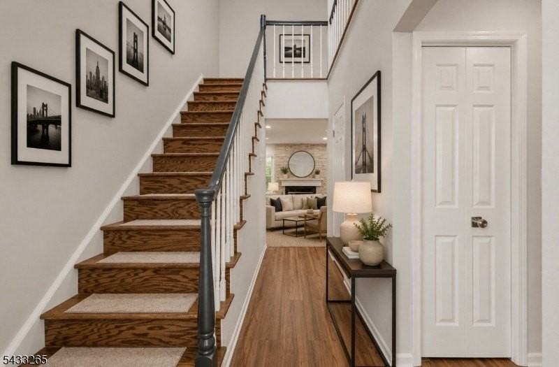 48 Eton Ct - Photo 2 of 23